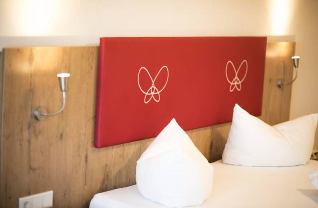 Detailansicht Doppelbett im Hotel Das Alpin